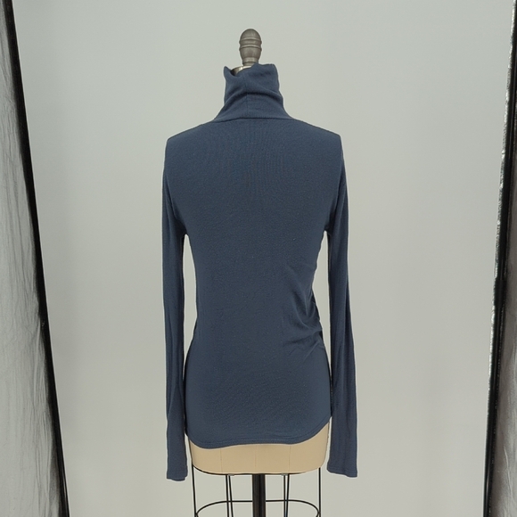 Gap Turtleneck Ribbed Knit Top Blue size XSmall preppy classic Business casual - Picture 2 of 5